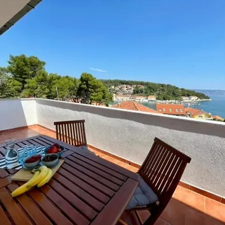 Frina I, Island Hvar דירה