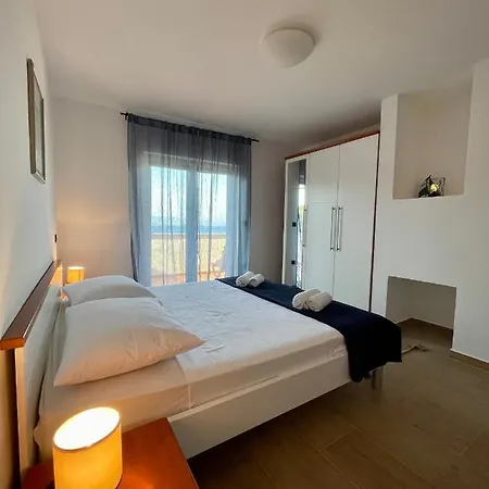 Frina I, Island Hvar * ילסה