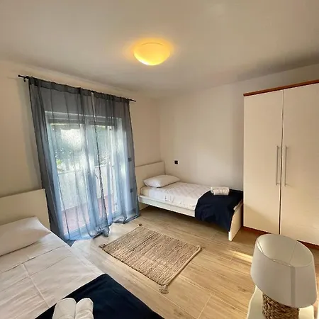 Frina I, Island Hvar דירה